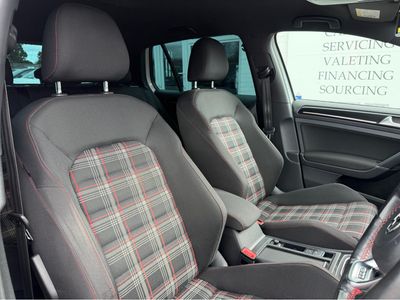 2017 Volkswagen Golf