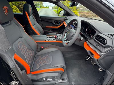 2025 Lamborghini Urus