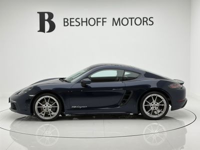 2022 Porsche Cayman