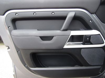 2023 Land Rover Defender