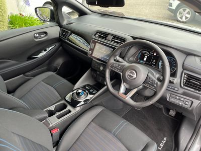 2025 Nissan Leaf