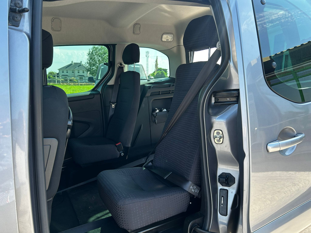 2017 Peugeot Partner Tepee