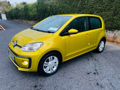 2017 Volkswagen up!