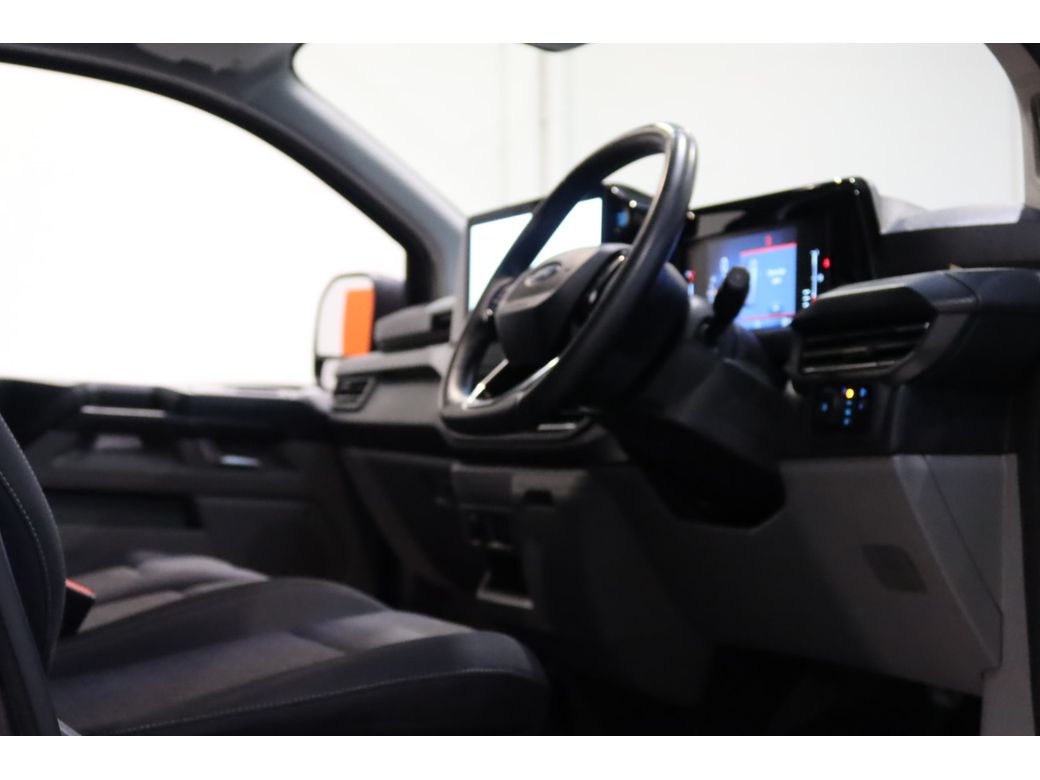 2024 Ford Transit Custom