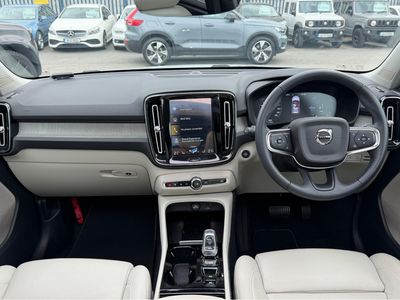 2021 Volvo XC40
