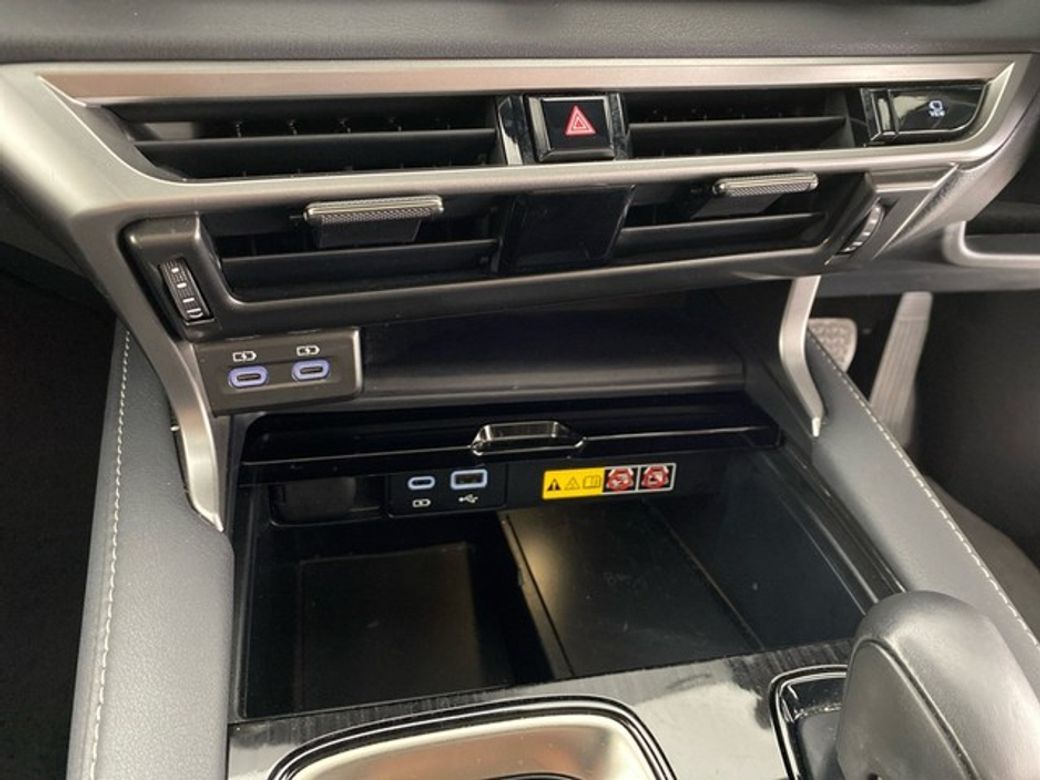 2023 Lexus RX450h+