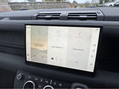 2025 Land Rover Defender