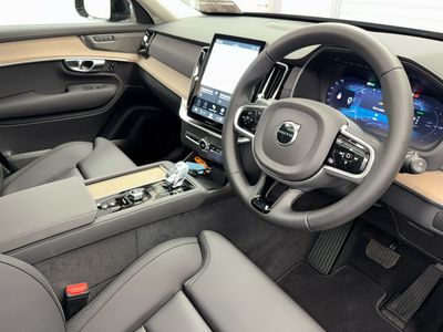 2025 Volvo XC90
