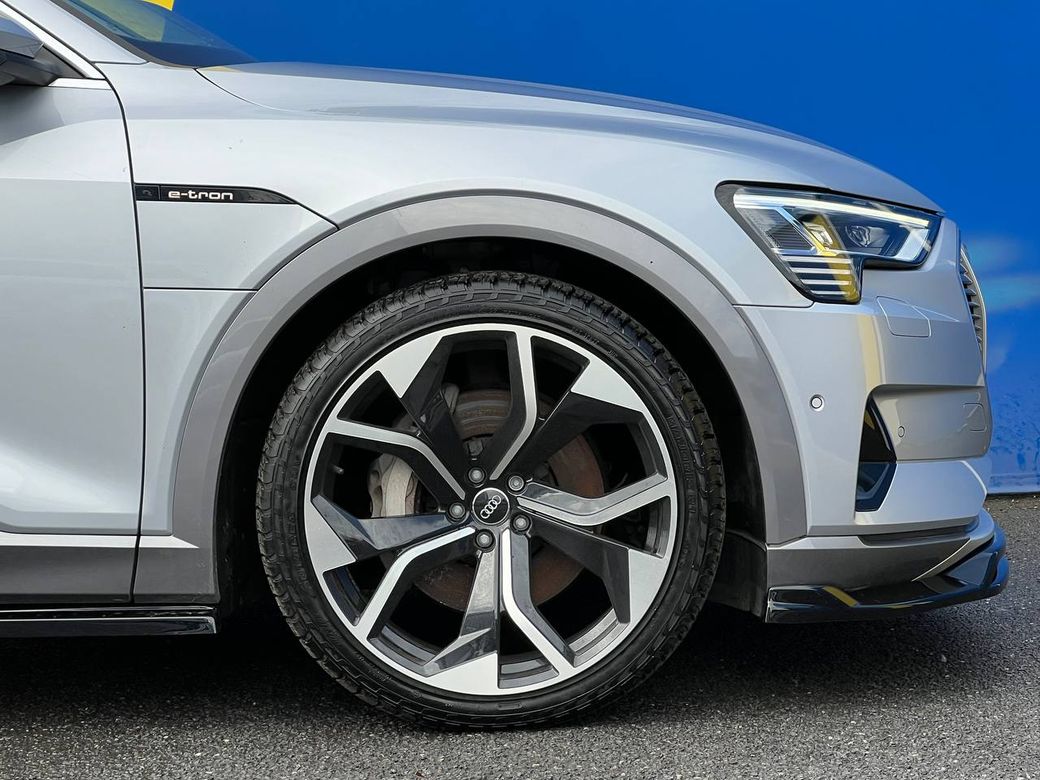 2022 Audi e-tron
