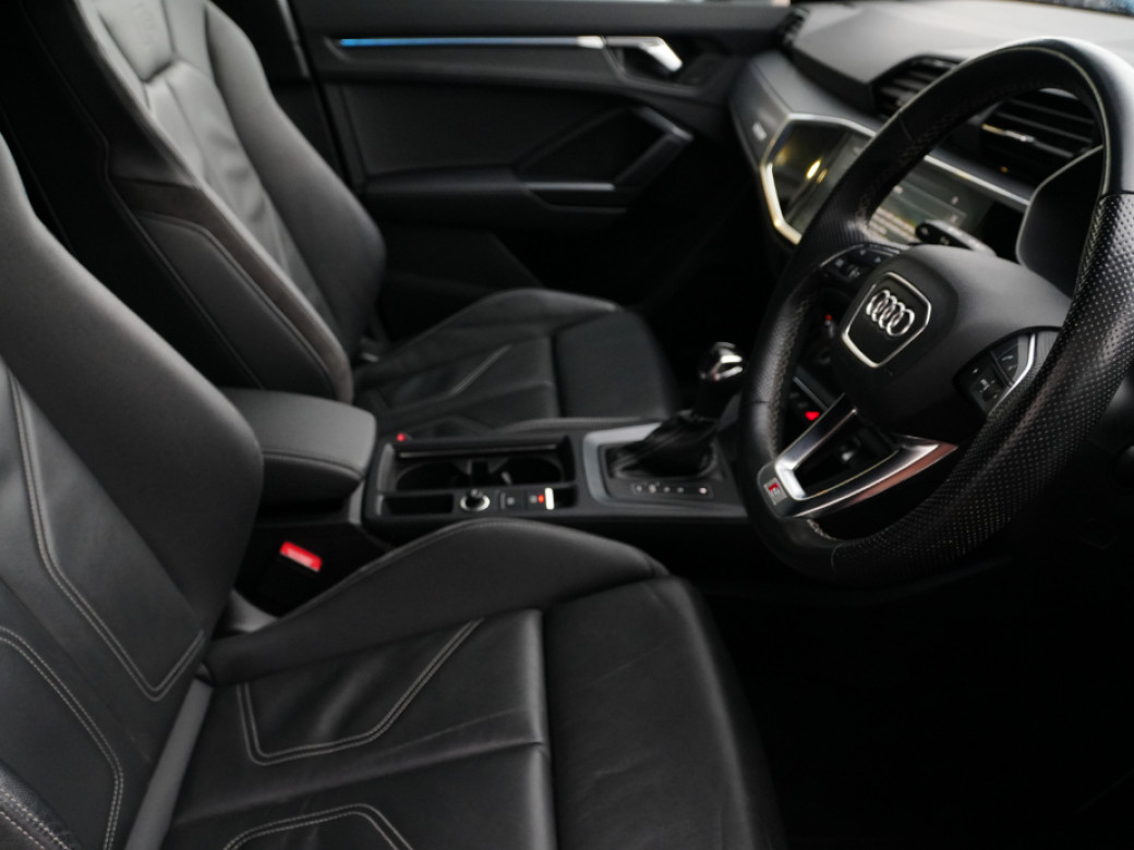 2021 Audi Q3