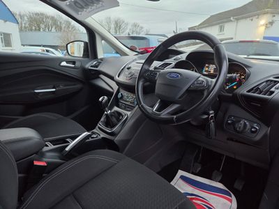 2016 Ford Grand C-Max