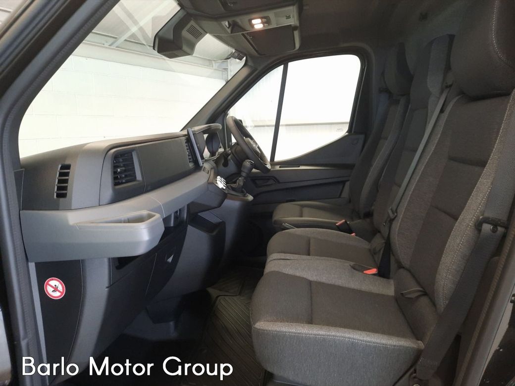 2025 Nissan Interstar