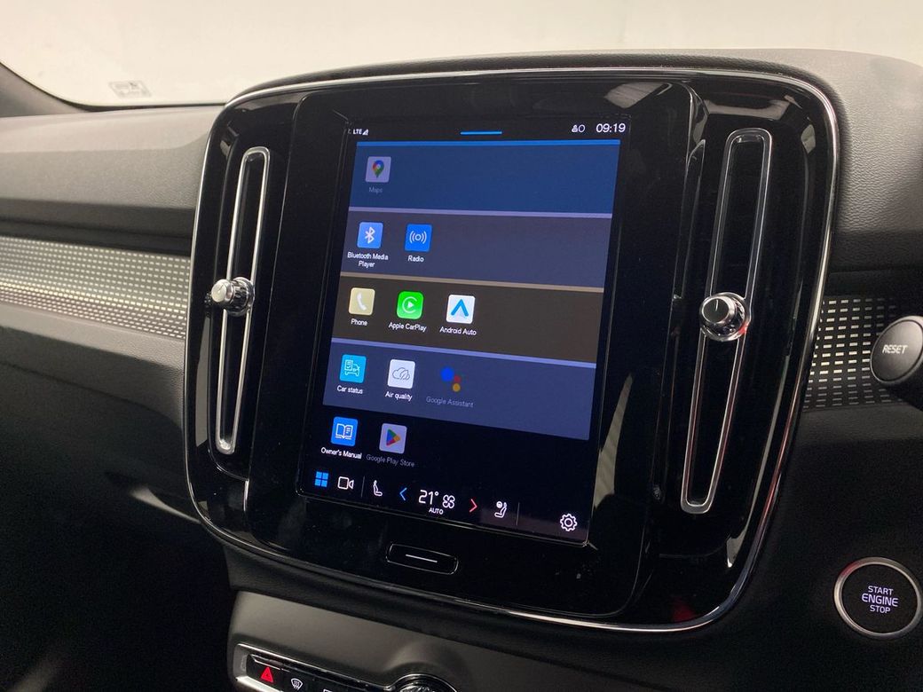 2026 Volvo XC40