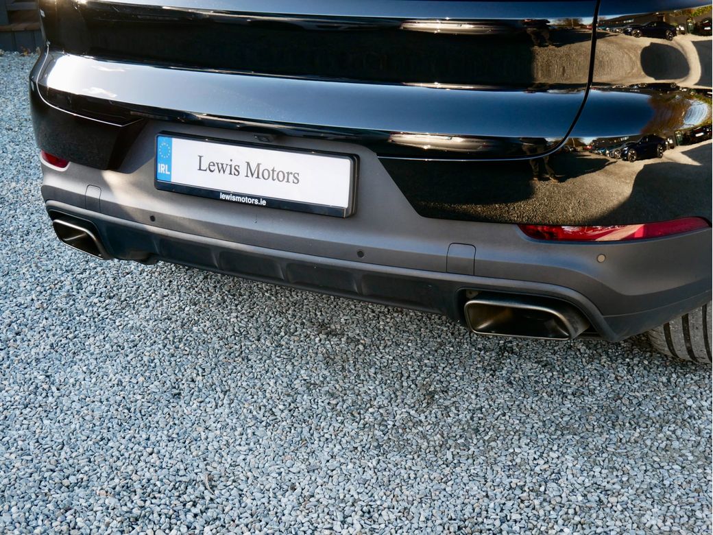 2024 Porsche Cayenne