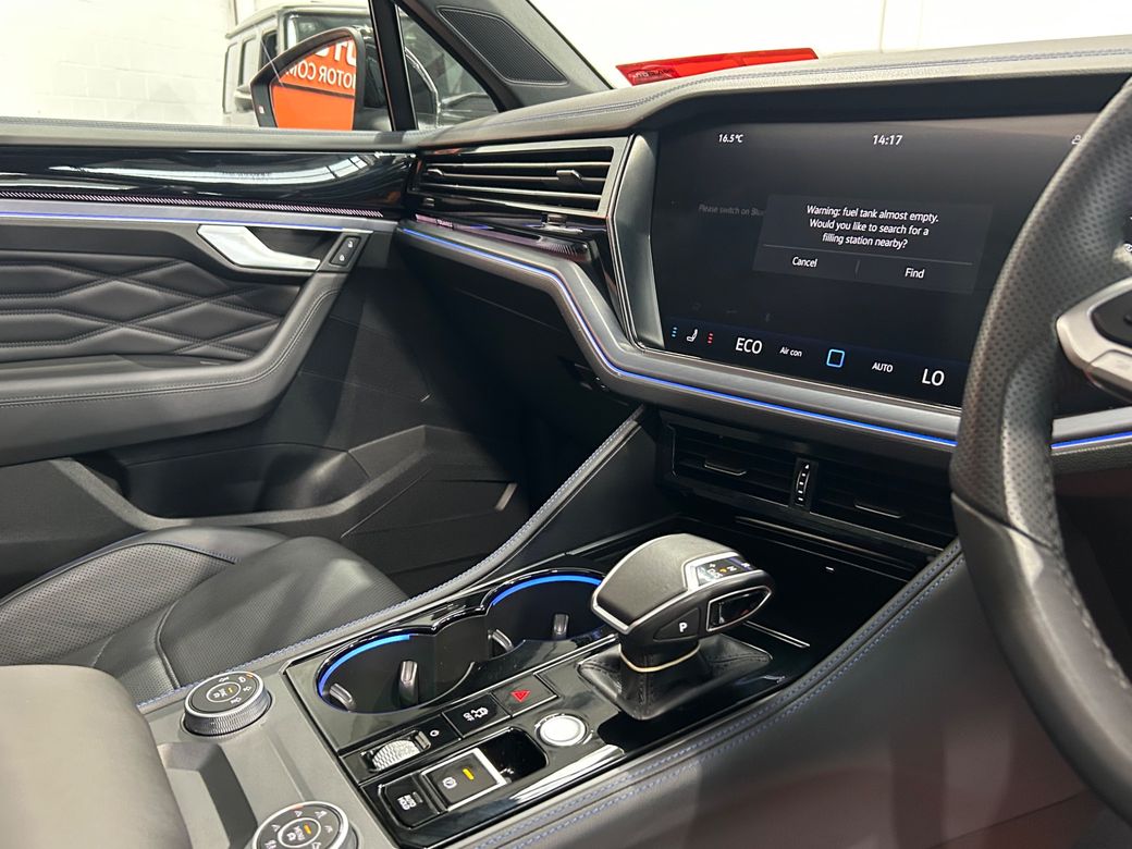 2025 Volkswagen Touareg