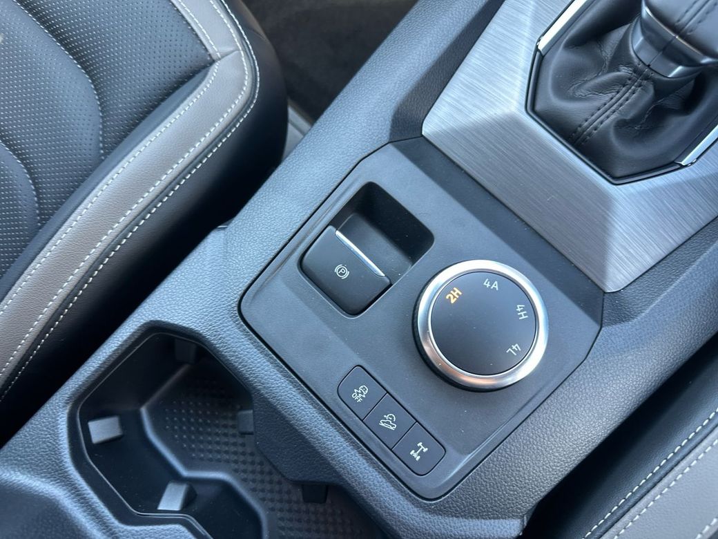 2025 Volkswagen Amarok