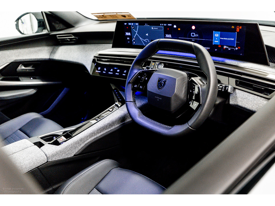 2025 Peugeot 5008