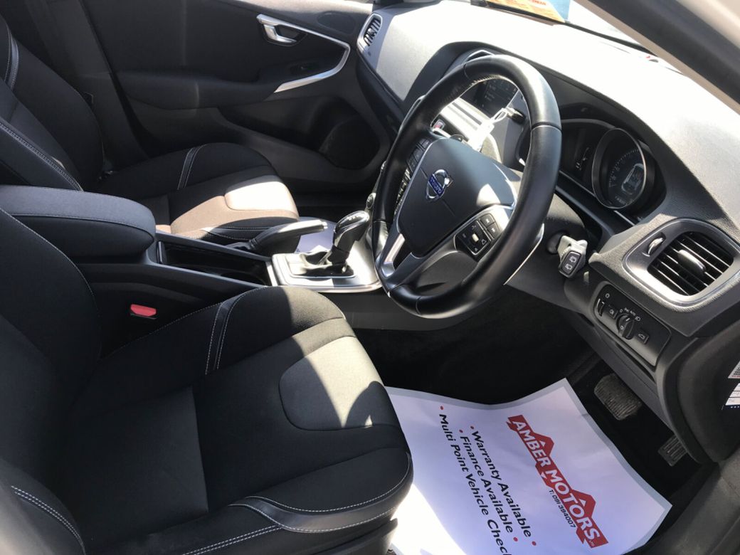 2016 Volvo V40