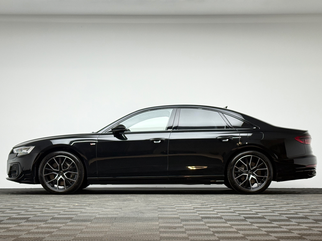 2025 Audi A8