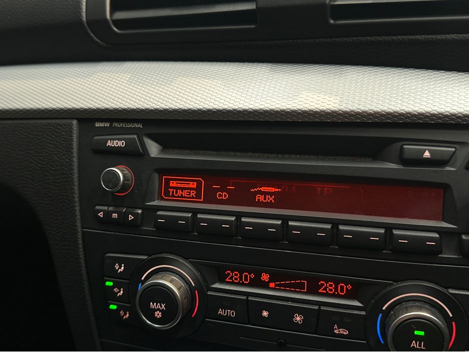 2011 BMW 1 Series