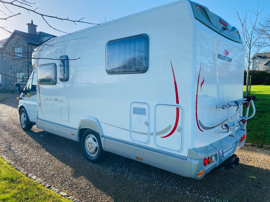 2012 ROLLERTEAM  AUTOROLLER 695 R.H.D ISLAND BED 