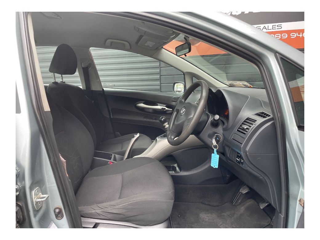 2010 Toyota Auris