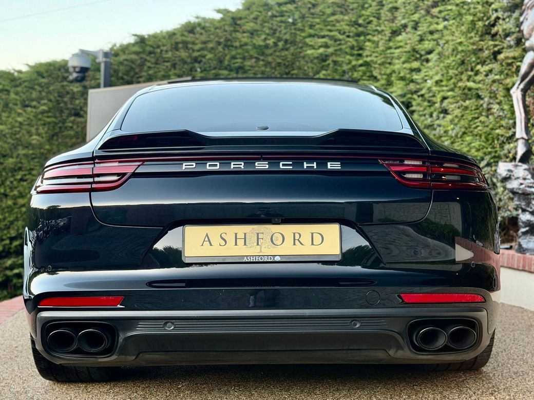 2018 Porsche Panamera