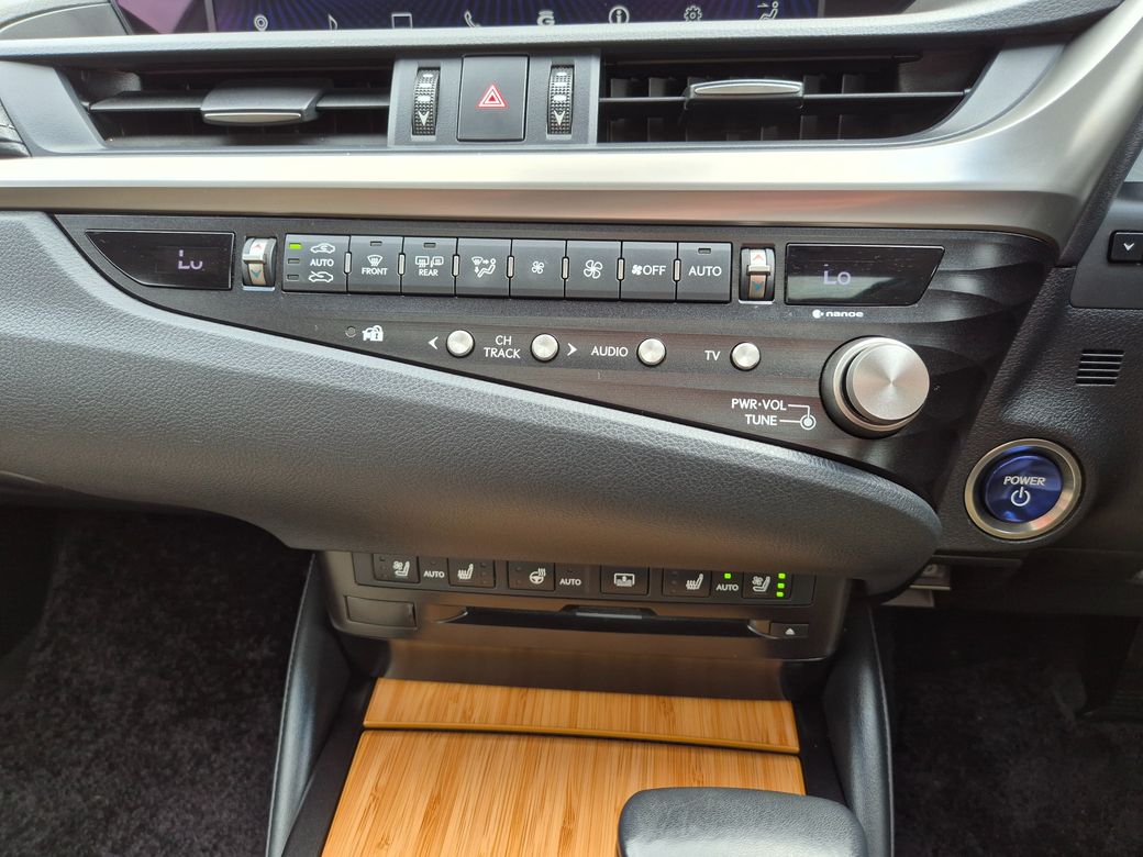 2021 Lexus ES 300h