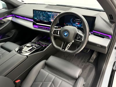 2024 BMW i5