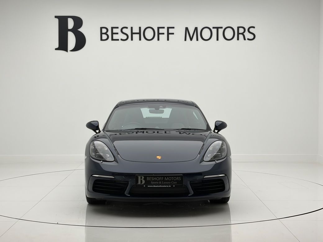 2022 Porsche Cayman