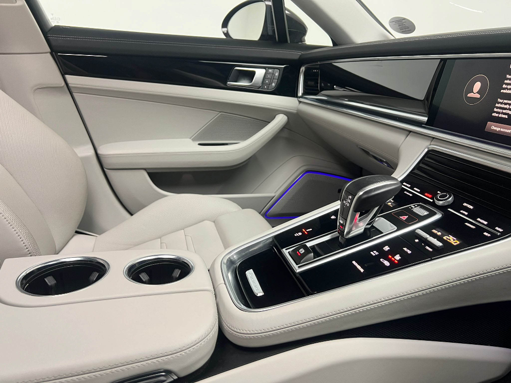 2023 Porsche Panamera