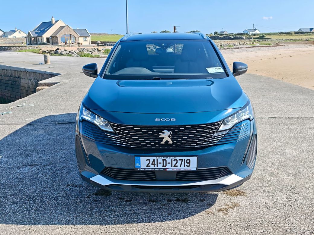 2024 Peugeot 5008