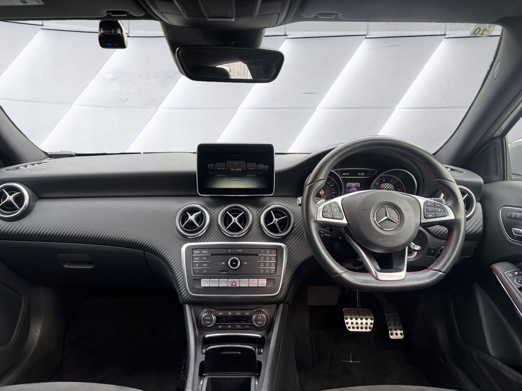 2016 Mercedes-Benz A 180