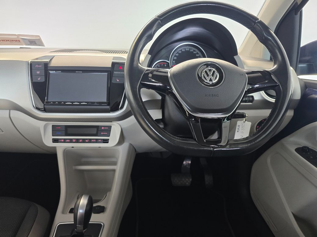 2017 Volkswagen up!