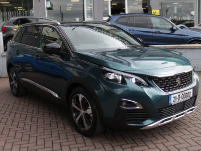 2021 Peugeot 5008