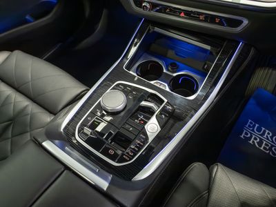 2023 BMW X7