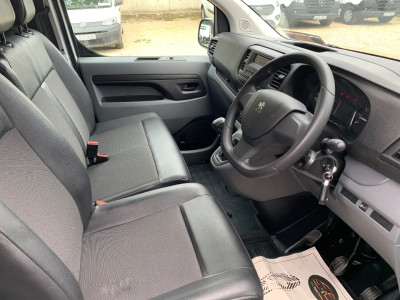 2022 Peugeot Expert