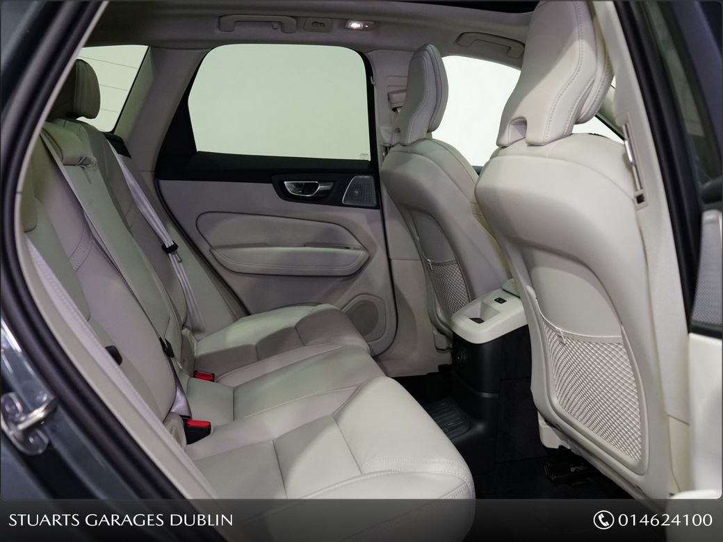2025 Volvo XC60
