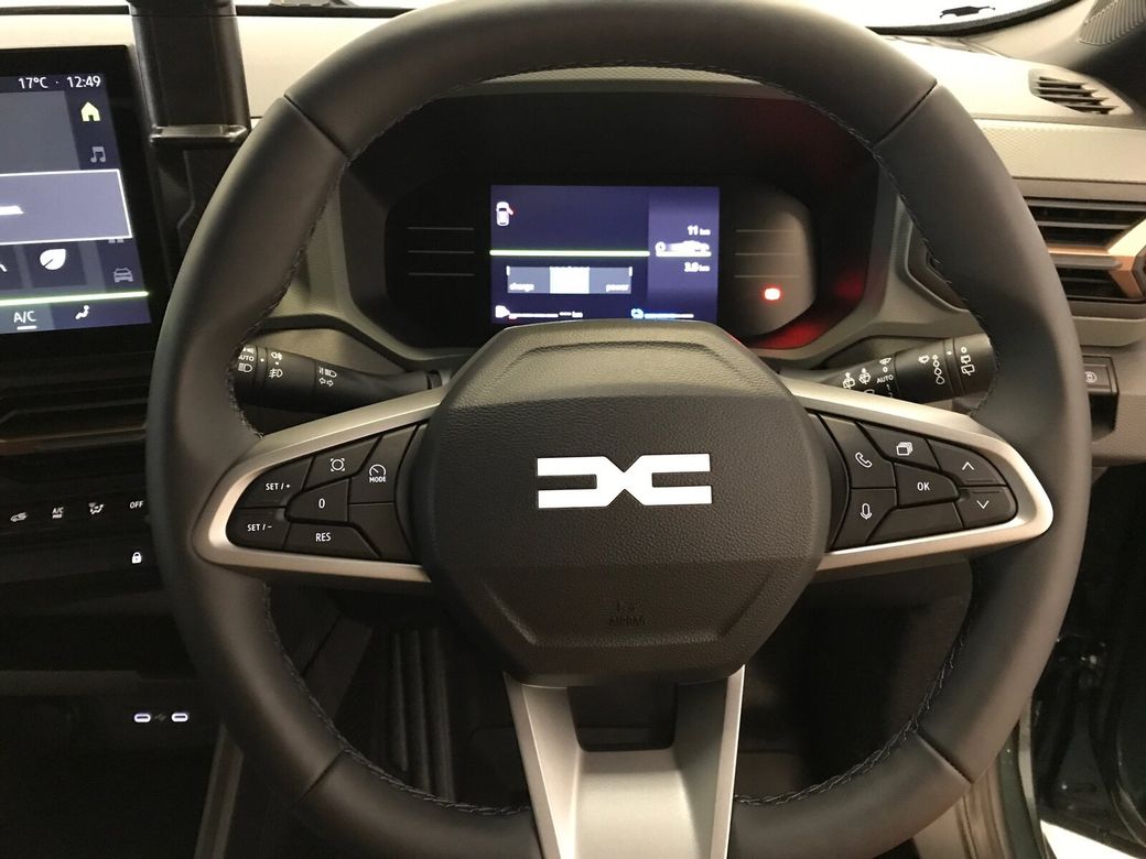 2025 Dacia Duster