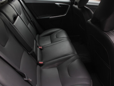 2017 Volvo V60