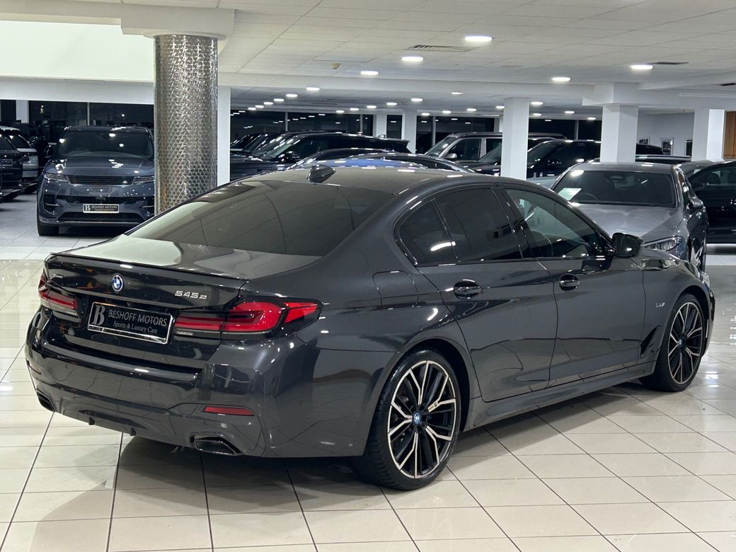 2021 BMW 5 Series