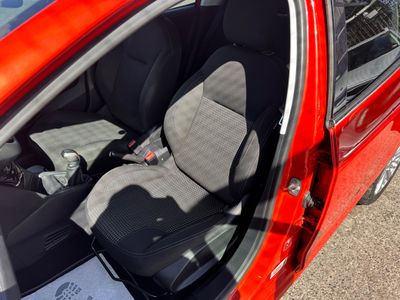 2015 Peugeot 208