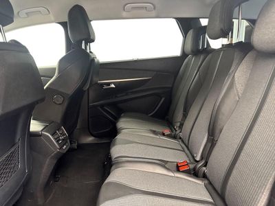 2022 Peugeot 5008