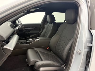 2025 BMW i5