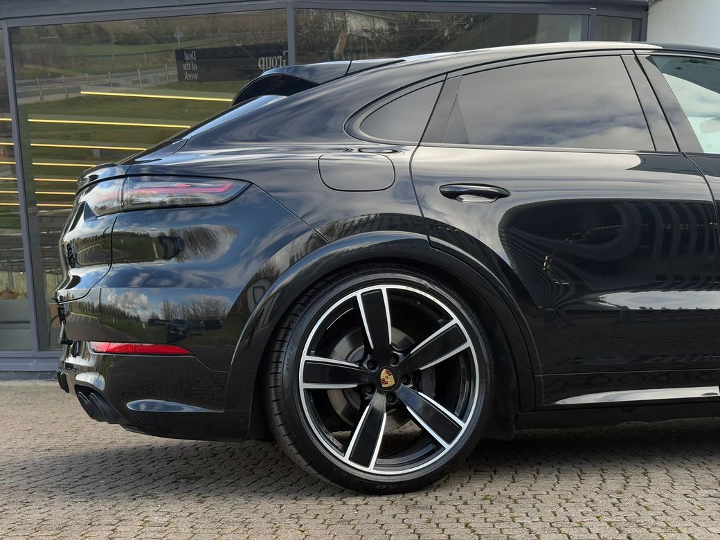 2023 Porsche Cayenne