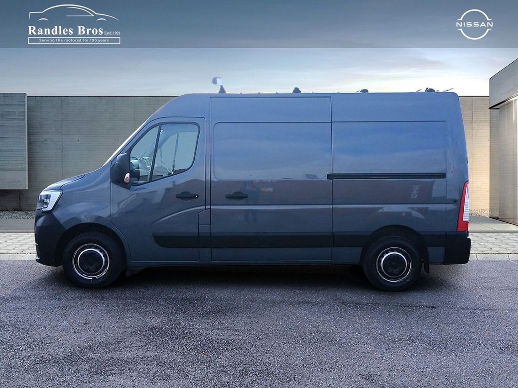 2023 Renault Master
