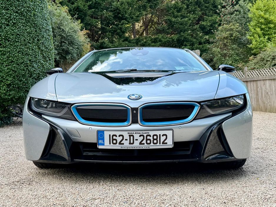 2016 BMW i8