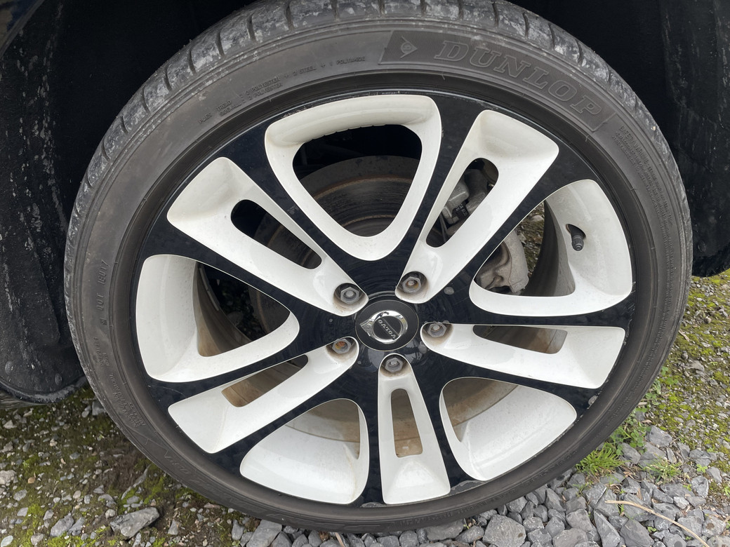 2018 Volvo V40