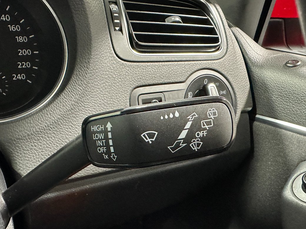 2017 Volkswagen Polo