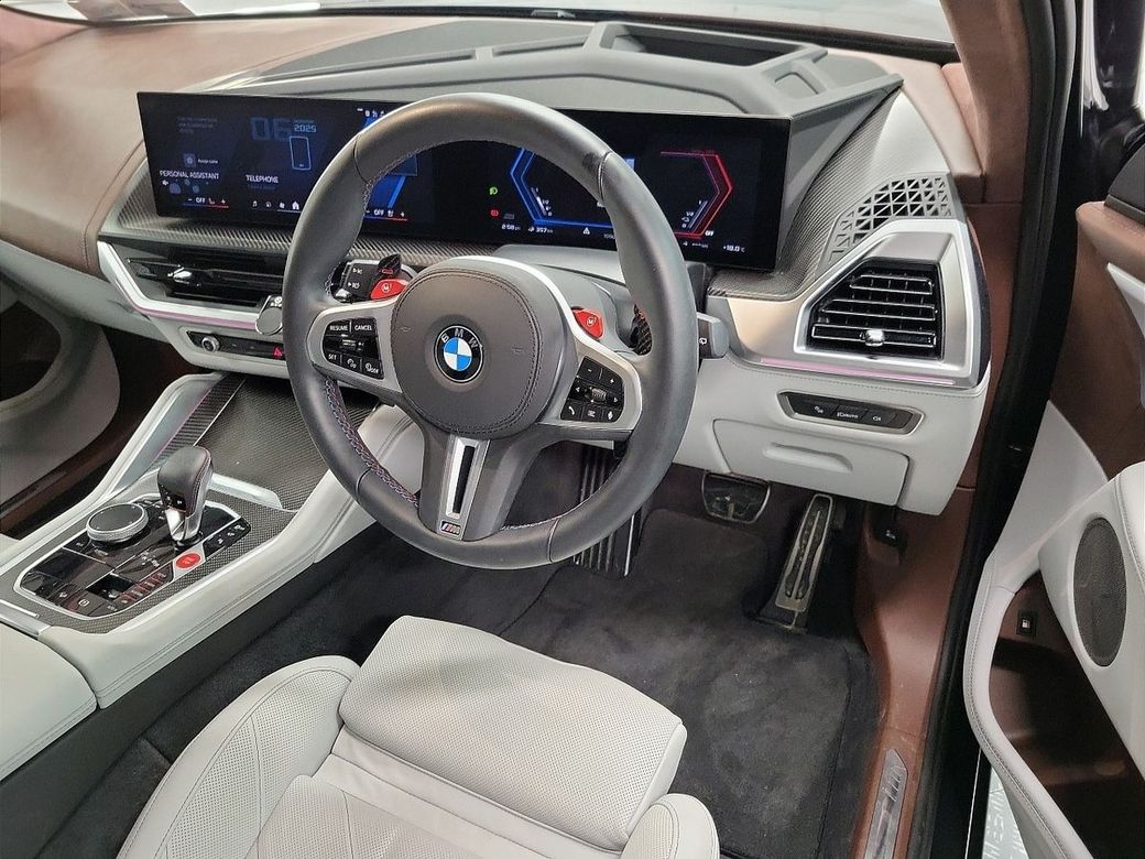 2025 BMW XM